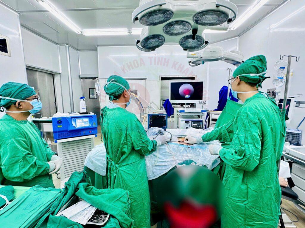 tán sỏi qua da tán sỏi thận sỏi đường tiết niệu tán sỏi qua da bằng đường hầm nhỏ điều trị sỏi thận bệnh viện đa khoa khánh hòa