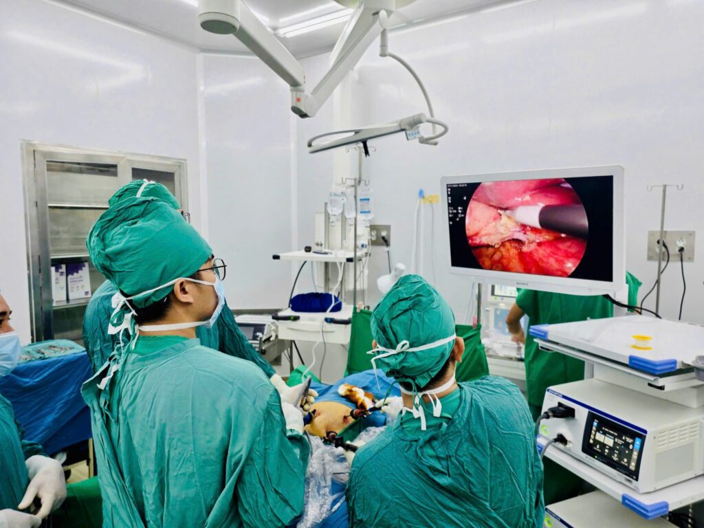 nội soi cắt u thân – đuôi tụy bảo tồn lách u thân đuôi tụy lành tính cắt thân đuôi tụy nội soi bảo tồn lách khi cắt tụy điều trị u tụy Khánh Hòa triệu chứng u thân đuôi tụy