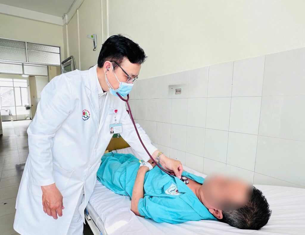 Chóng mặt tư thế kịch phát lành tính
BPPV
Điều trị chóng mặt hiệu quả
Thủ thuật Epley
Chóng mặt khi nằm xuống ngồi dậy
Phân biệt chóng mặt và đột quỵ