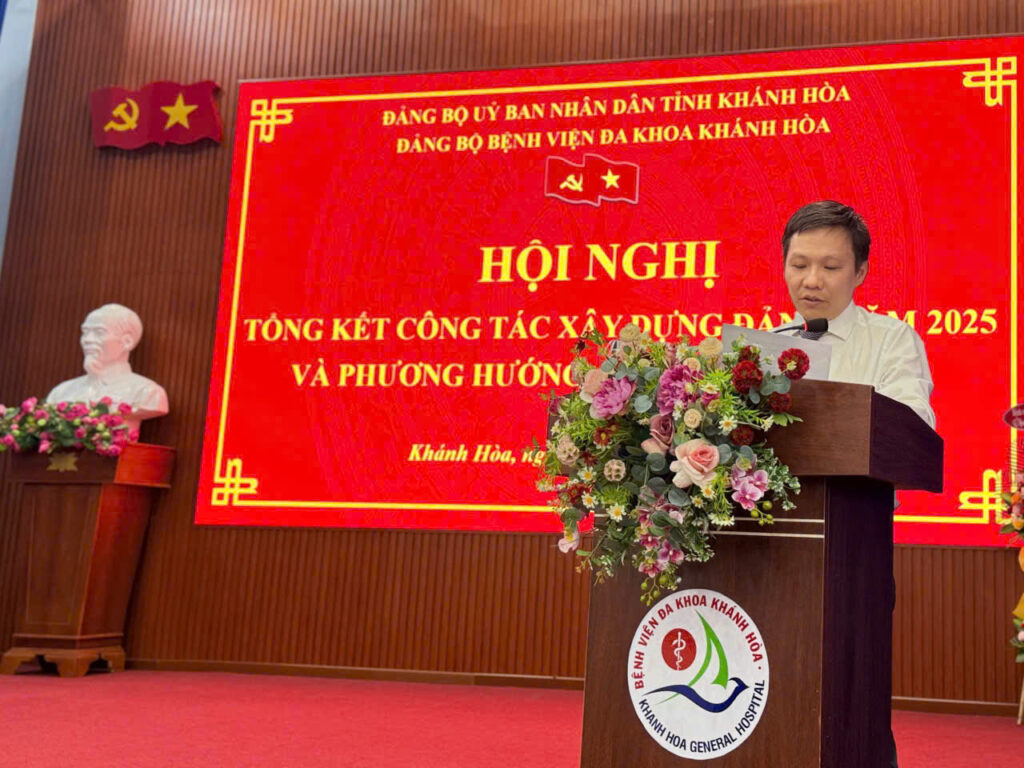 Đảng ủy Bệnh viện Đa khoa Khánh Hòa Tổng kết công tác Đảng 2025 Bệnh viện Đa khoa Khánh Hòa xây dựng Đảng bộ trong sạch vững mạnh khen thưởng đảng viên xuất sắc
