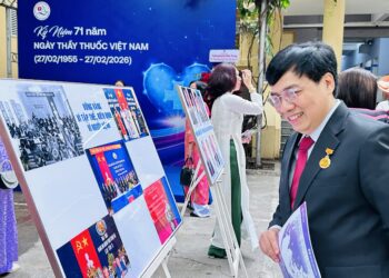 Hân hoan kỷ niệm 71 năm Ngày Thầy thuốc Việt Nam: Tiếp nối ngọn lửa nghề y tại Bệnh viện Đa khoa Khánh Hòa