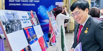 Hân hoan kỷ niệm 71 năm Ngày Thầy thuốc Việt Nam: Tiếp nối ngọn lửa nghề y tại Bệnh viện Đa khoa Khánh Hòa