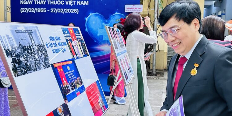 Hân hoan kỷ niệm 71 năm Ngày Thầy thuốc Việt Nam: Tiếp nối ngọn lửa nghề y tại Bệnh viện Đa khoa Khánh Hòa