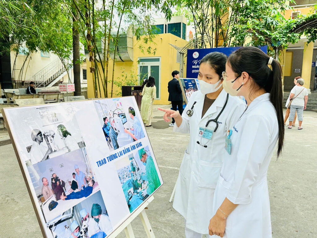 Ngày Thầy thuốc Việt Nam Bệnh viện Đa khoa Khánh Hòa y đức lương y như từ mẫu kỷ niệm 27/2 thành tựu y tế Khánh Hòa 2025