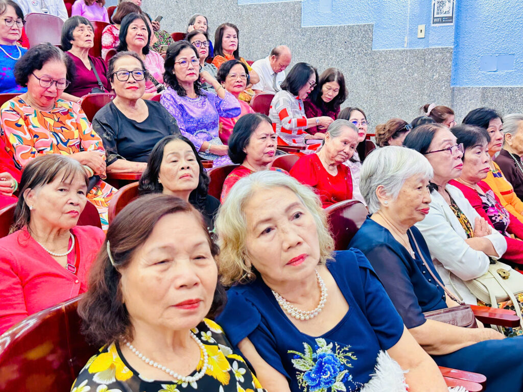 Ngày Thầy thuốc Việt Nam Bệnh viện Đa khoa Khánh Hòa y đức lương y như từ mẫu kỷ niệm 27/2 thành tựu y tế Khánh Hòa 2025