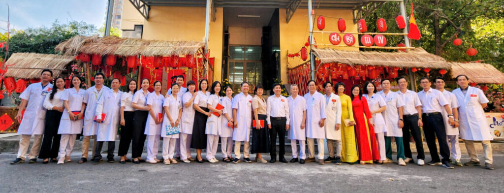 Tết trồng cây Bệnh viện Đa khoa Khánh Hòa Mùa Xuân Bính Ngọ 2026 môi trường bệnh viện xanh sạch đẹp Bệnh viện Đa khoa Khánh Hòa hưởng ứng Tết trồng cây, trồng cây đầu năm