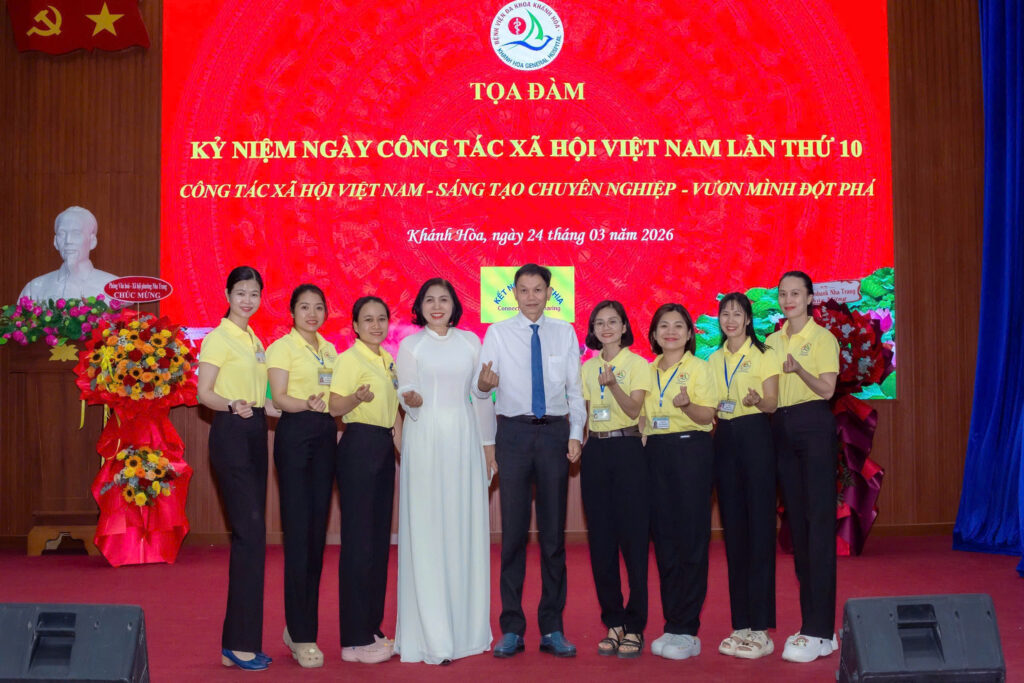Ngày Công tác xã hội Việt Nam Bệnh viện Đa khoa Khánh Hòa công tác xã hội bệnh viện hỗ trợ người bệnh mạnh thường quân