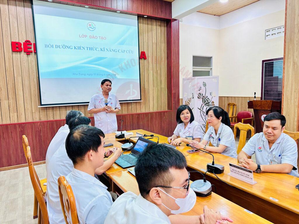bồi dưỡng kỹ năng cấp cứu Bệnh viện Đa khoa Khánh Hòa đào tạo bác sĩ đa khoa chất lượng dịch vụ y tế Khoa Hồi sức Tích cực
