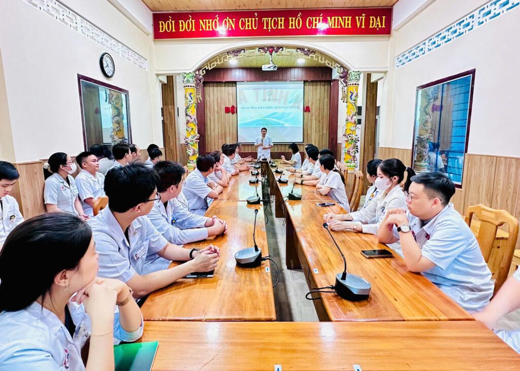 bồi dưỡng kỹ năng cấp cứu Bệnh viện Đa khoa Khánh Hòa đào tạo bác sĩ đa khoa chất lượng dịch vụ y tế Khoa Hồi sức Tích cực