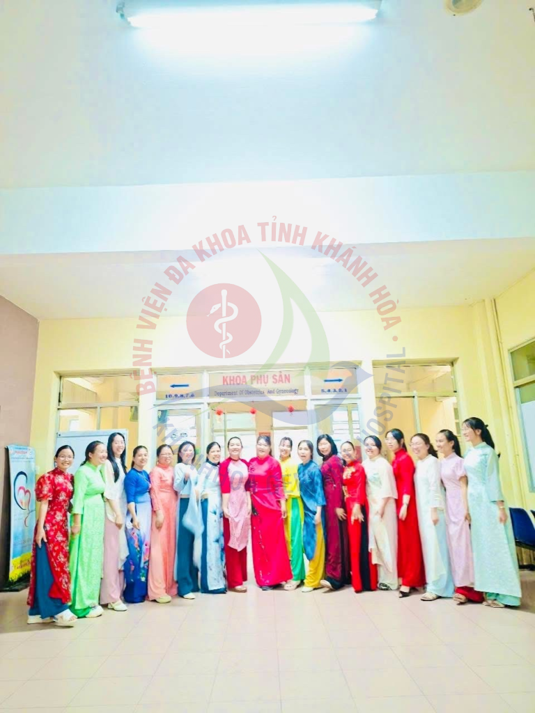 Làm mẹ an toàn Khoa Phụ sản BVĐK Khánh Hòa chăm sóc thai kỳ da kề da sau sinh vượt cạn an toàn bác sĩ sản khoa Khánh Hòa