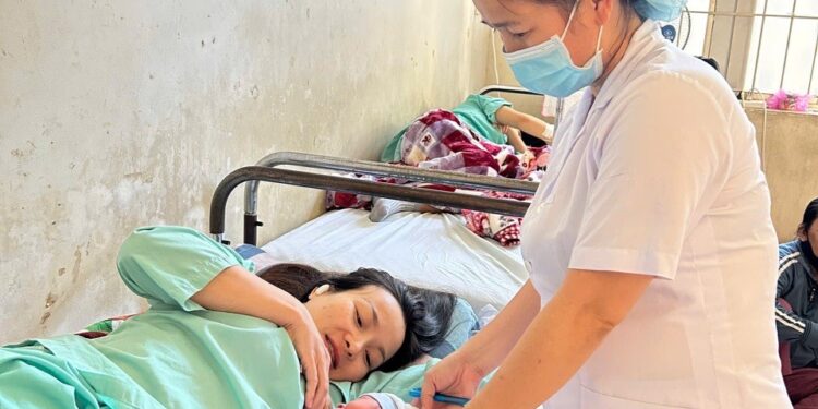 Làm mẹ an toàn Khoa Phụ sản BVĐK Khánh Hòa chăm sóc thai kỳ da kề da sau sinh vượt cạn an toàn bác sĩ sản khoa Khánh Hòa